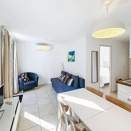 Le Perregaux By Interhome * Le Lavandou