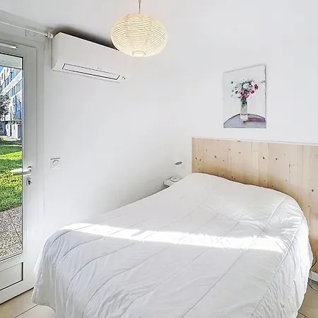 Apartment Le Perregaux By Interhome Le Lavandou