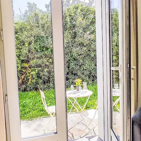 Apartment Le Perregaux By Interhome Le Lavandou