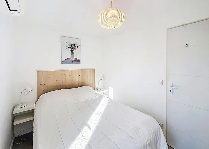 Le Perregaux By Interhome