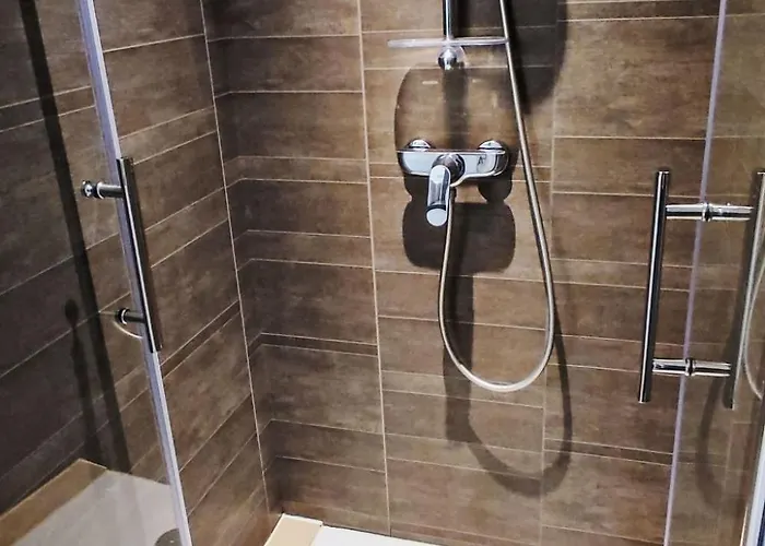 Lägenhet Le Perregaux By Interhome